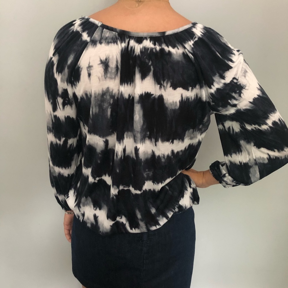 Michael Kors tie dye shirt. - Picture 3 of 5